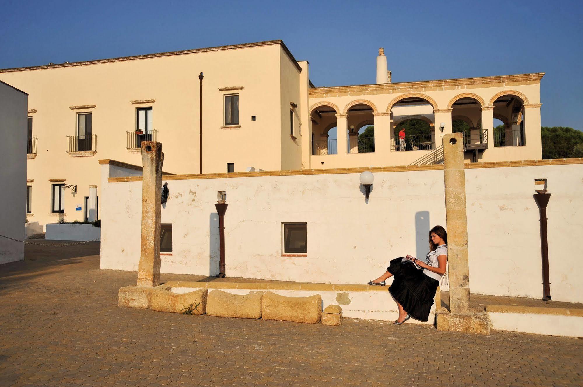 Albergo Villa Donna Isabella Sannicola Exterior photo